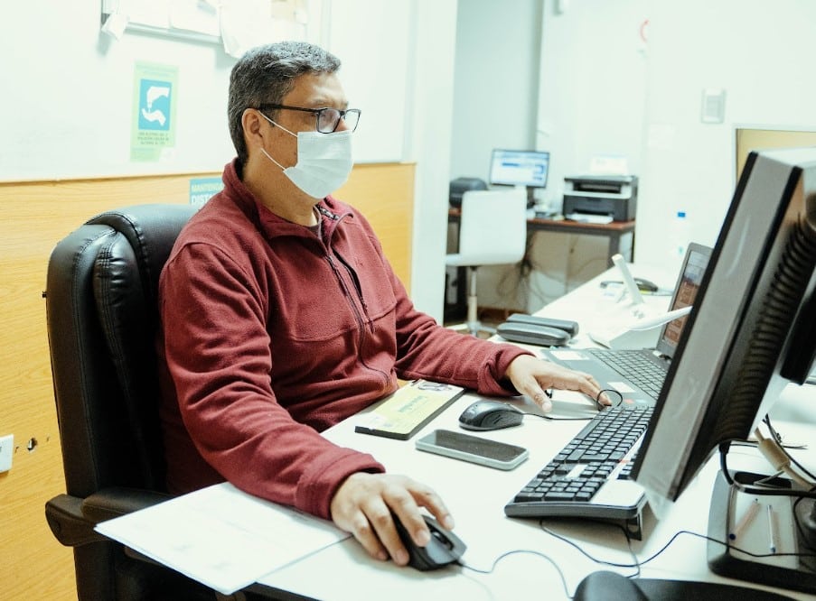 molestia cervical por pasar sentado