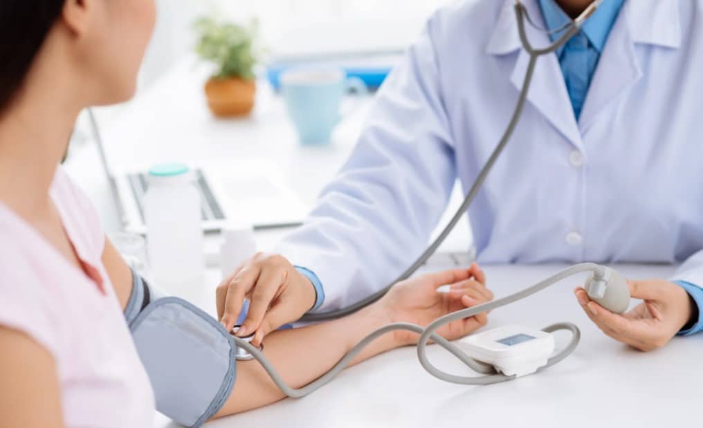 chequeo preventivo con un médico general